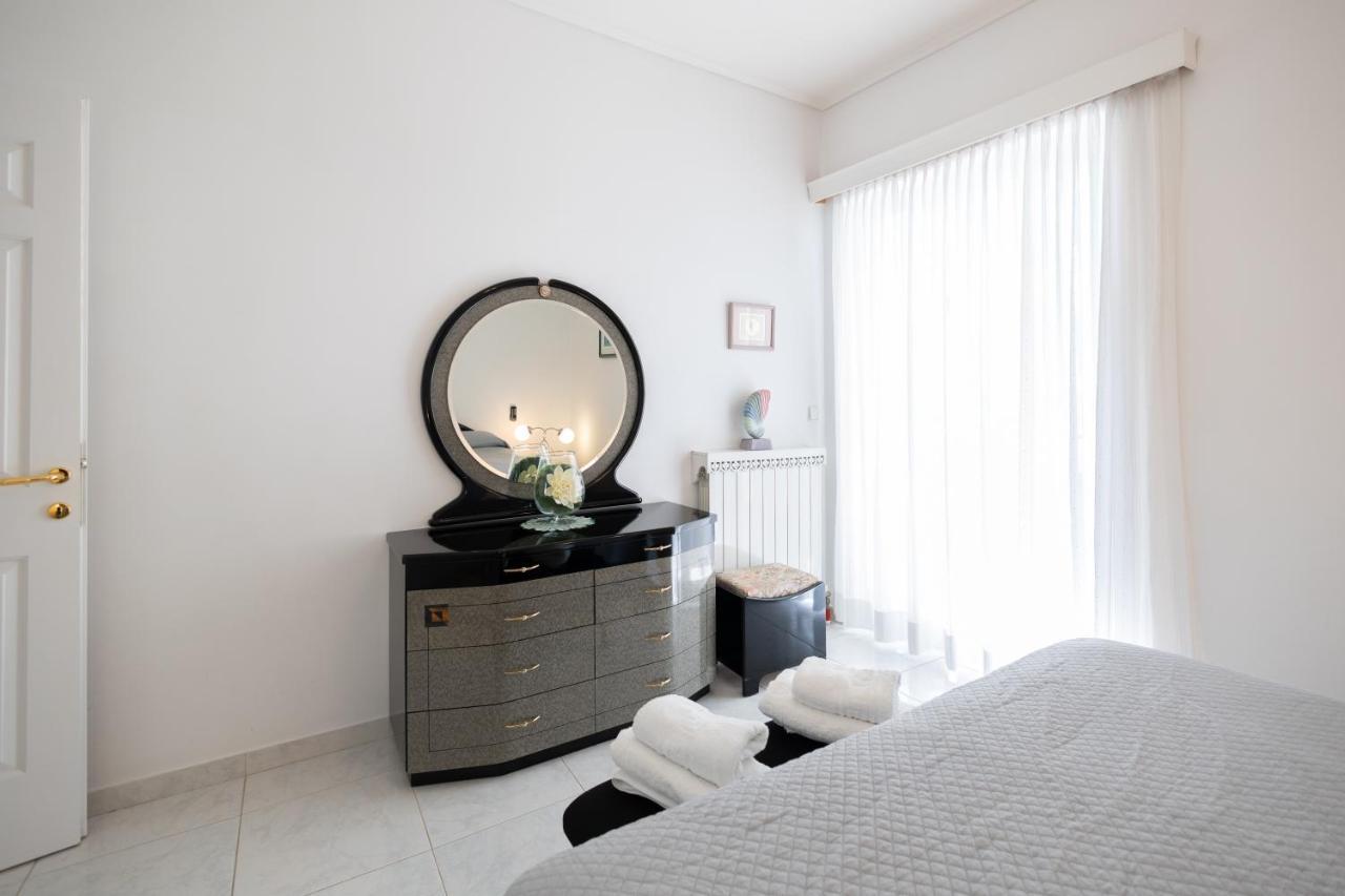 Seaside Penthouse In Каламата Екстер'єр фото