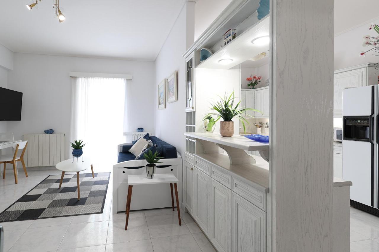 Seaside Penthouse In Каламата Екстер'єр фото